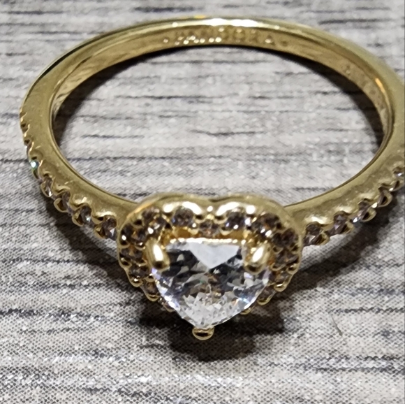 Pandora Elevated Heart Ring Size 58 - Picture 3 of 8